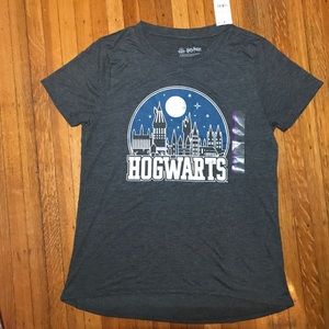 NWT Hogwarts Tee